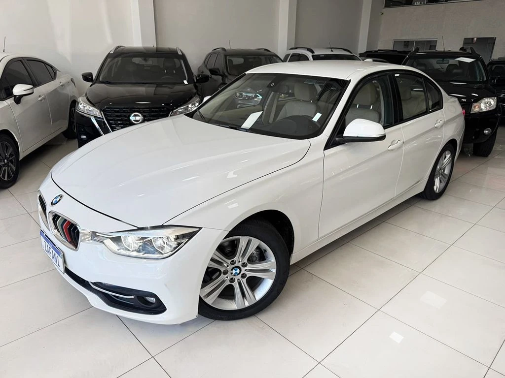 BMW 320I
