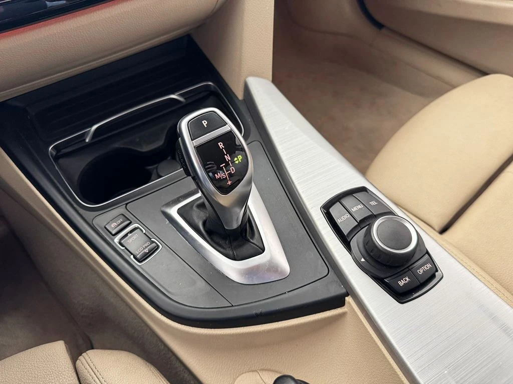 BMW 320I