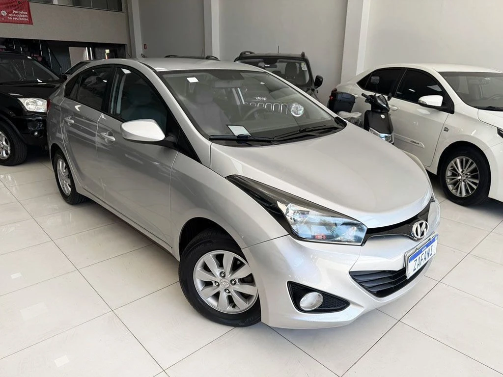 HYUNDAI HB20S