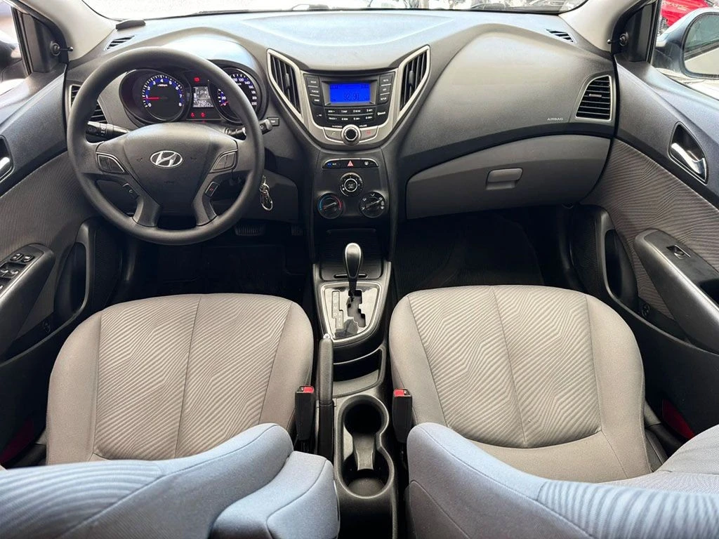 HYUNDAI HB20S
