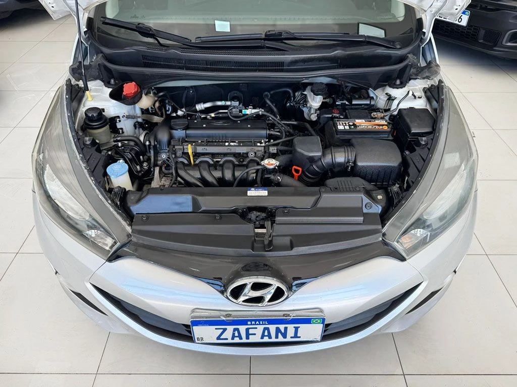 HYUNDAI HB20S