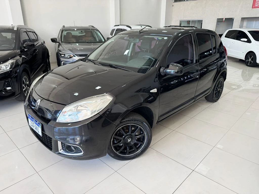 RENAULT SANDERO