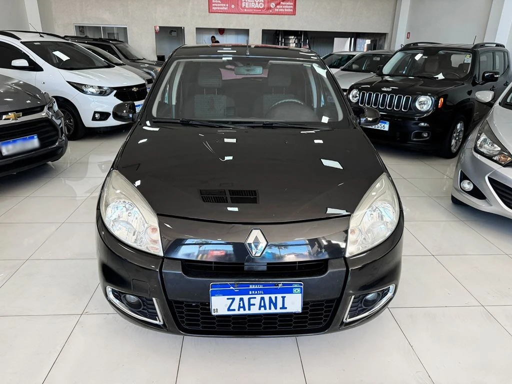 RENAULT SANDERO
