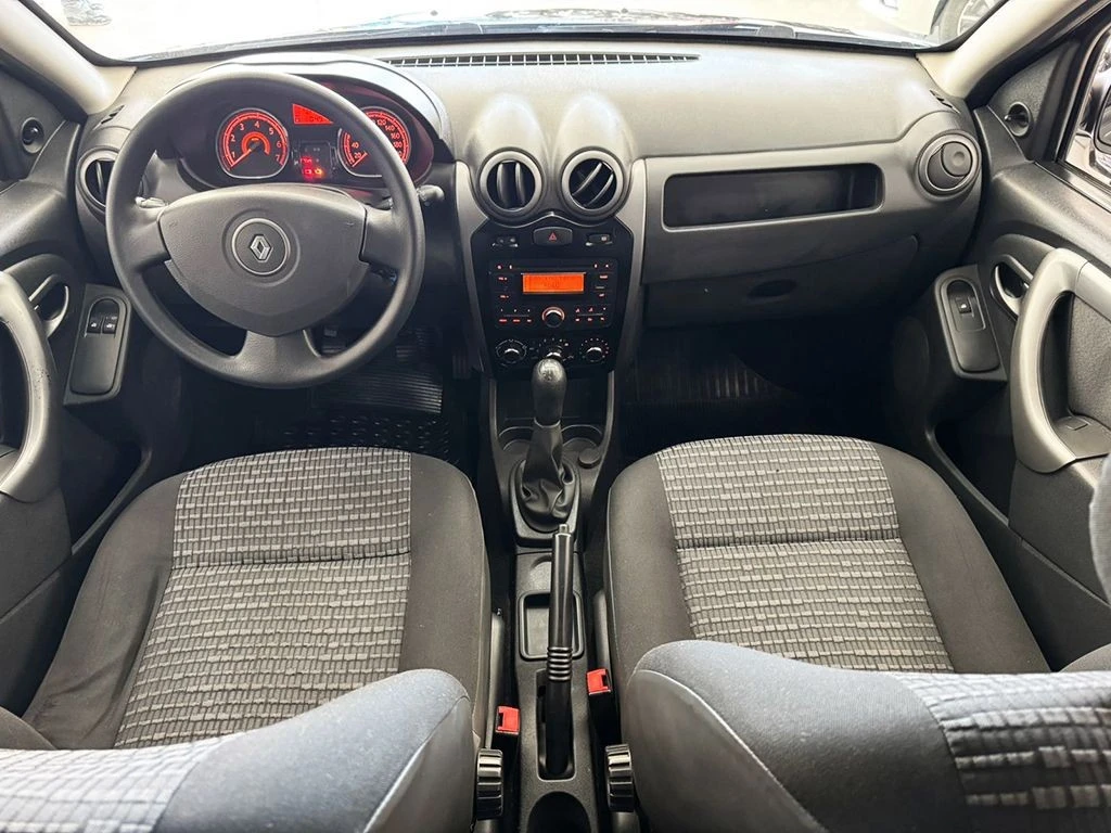 RENAULT SANDERO