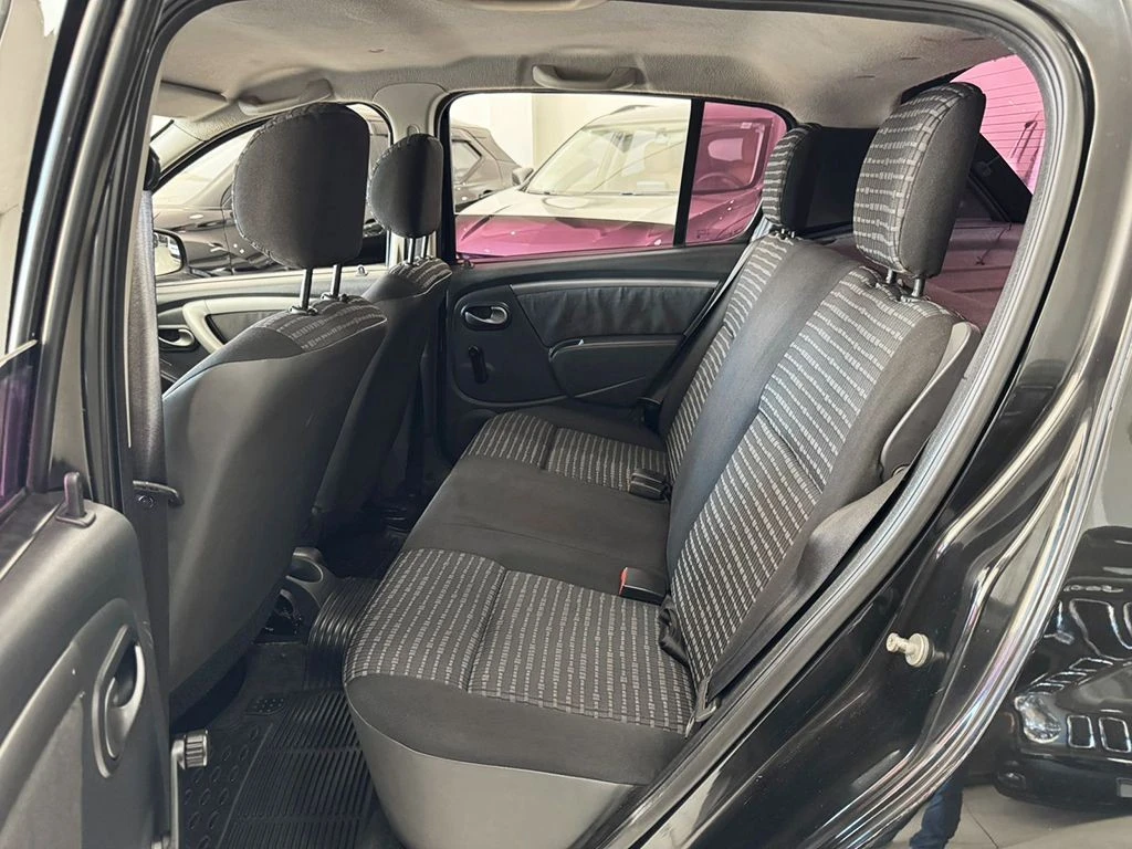 RENAULT SANDERO