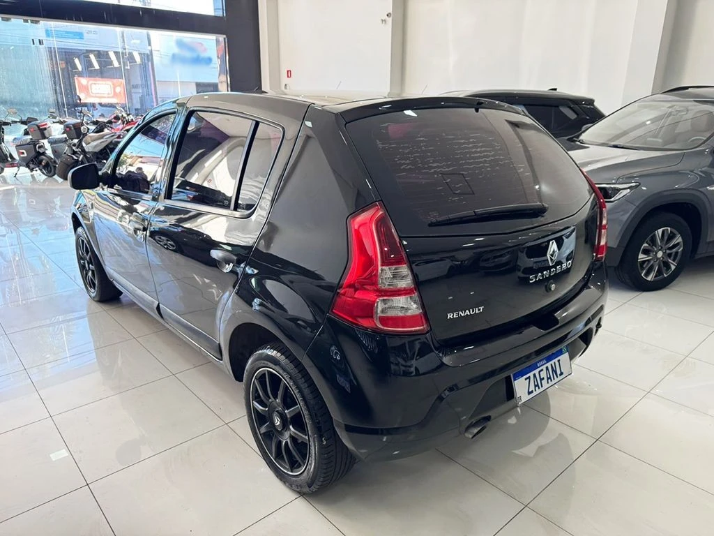 RENAULT SANDERO