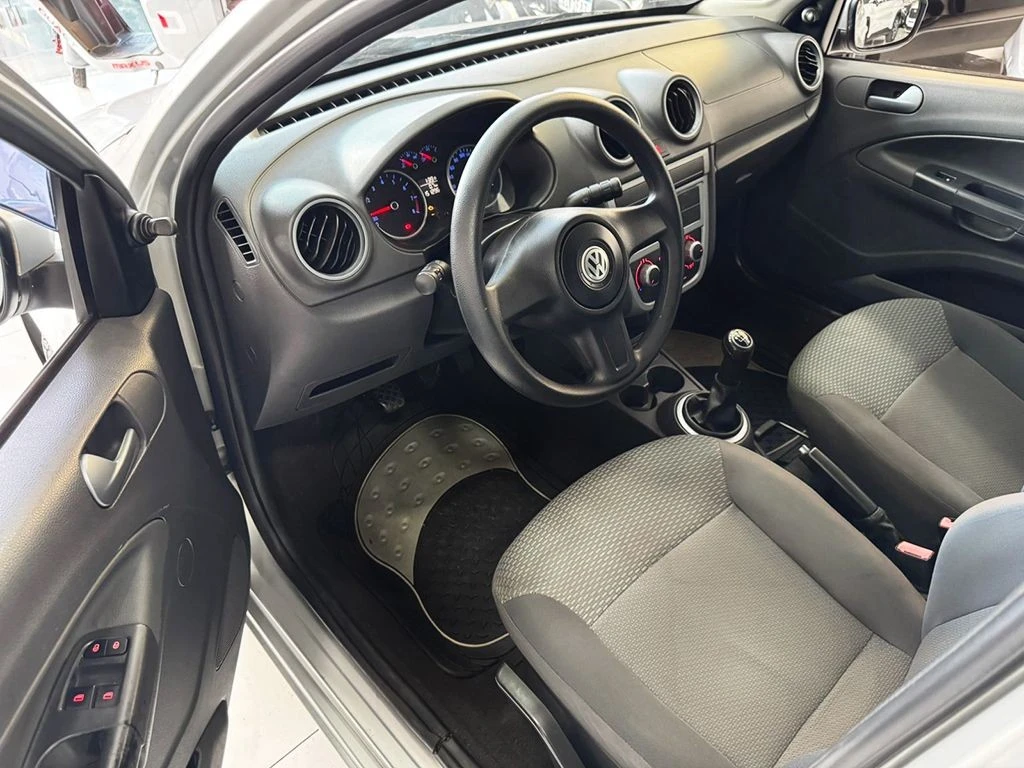 VOLKSWAGEN GOL