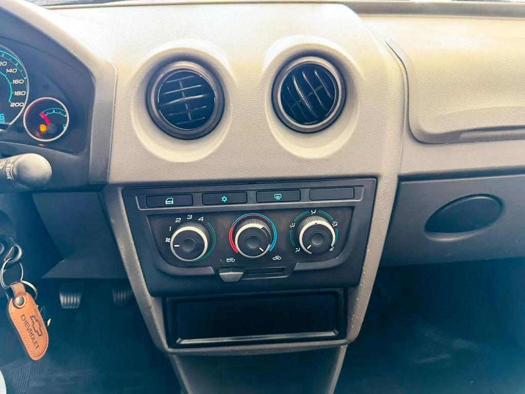 CHEVROLET PRISMA