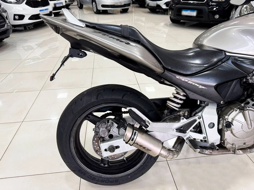 HONDA CB 600F HORNET