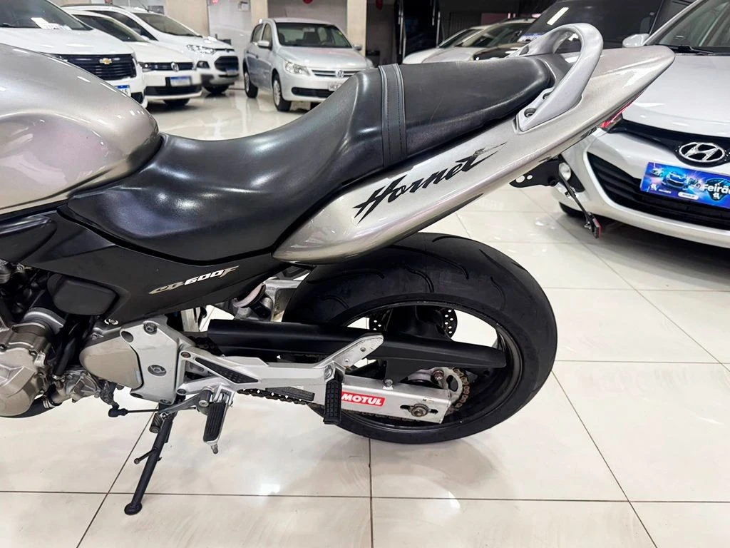 HONDA CB 600F HORNET