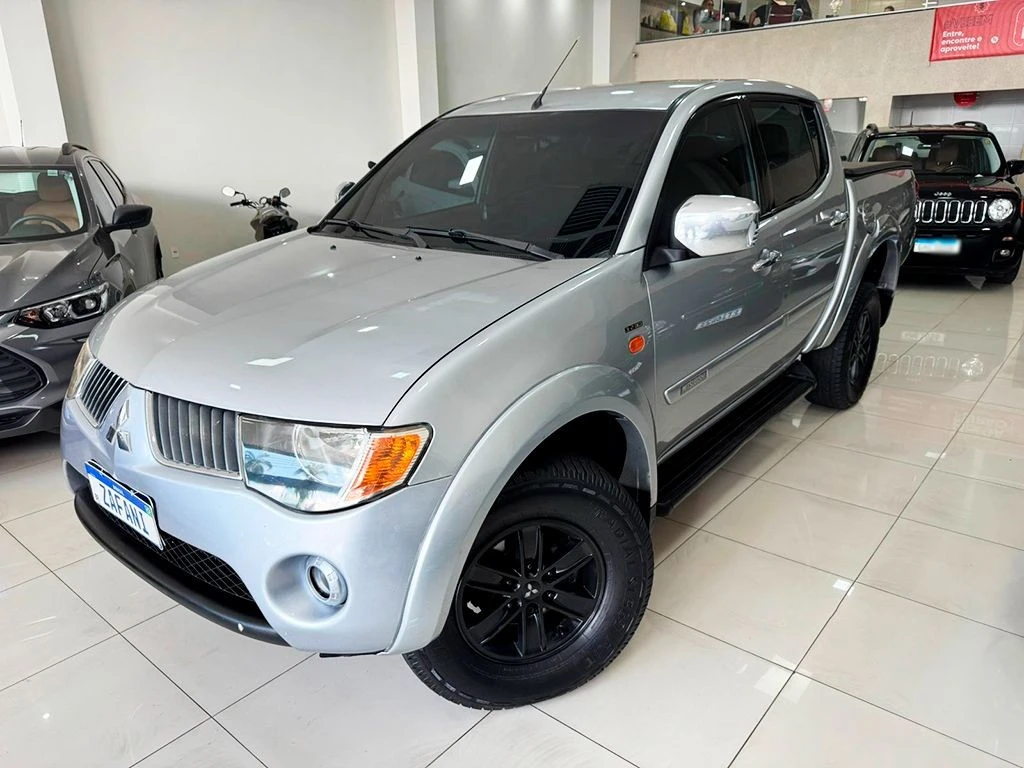MITSUBISHI L200 TRITON