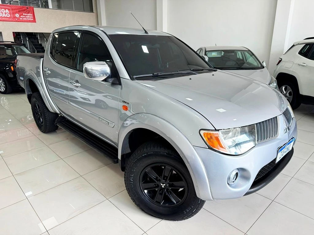 MITSUBISHI L200 TRITON