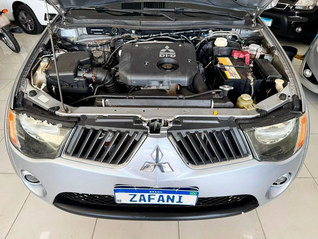 MITSUBISHI L200 TRITON