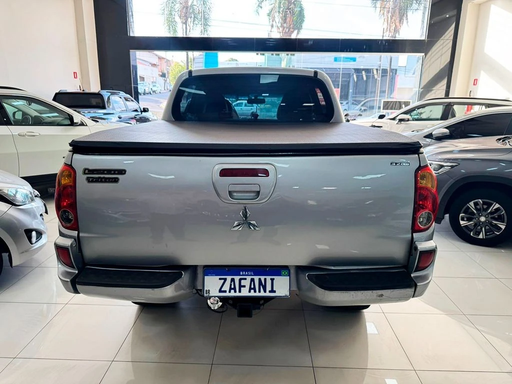 MITSUBISHI L200 TRITON