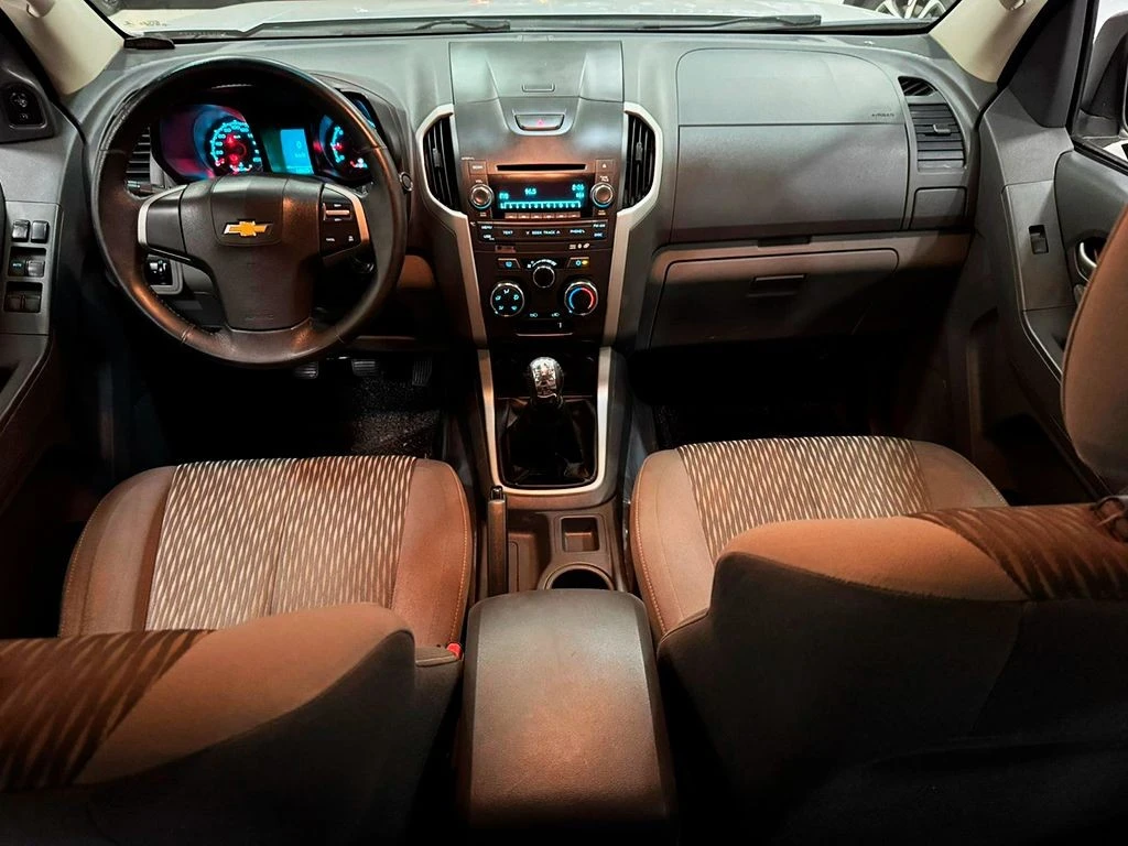 CHEVROLET S10