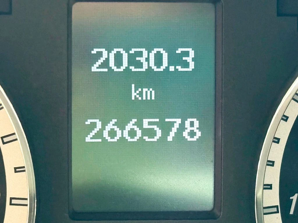 MERCEDES-BENZ CLC 200
