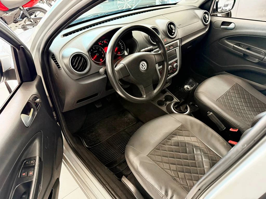 VOLKSWAGEN GOL