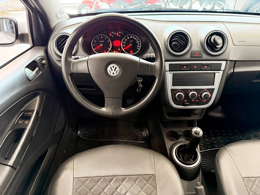 VOLKSWAGEN GOL