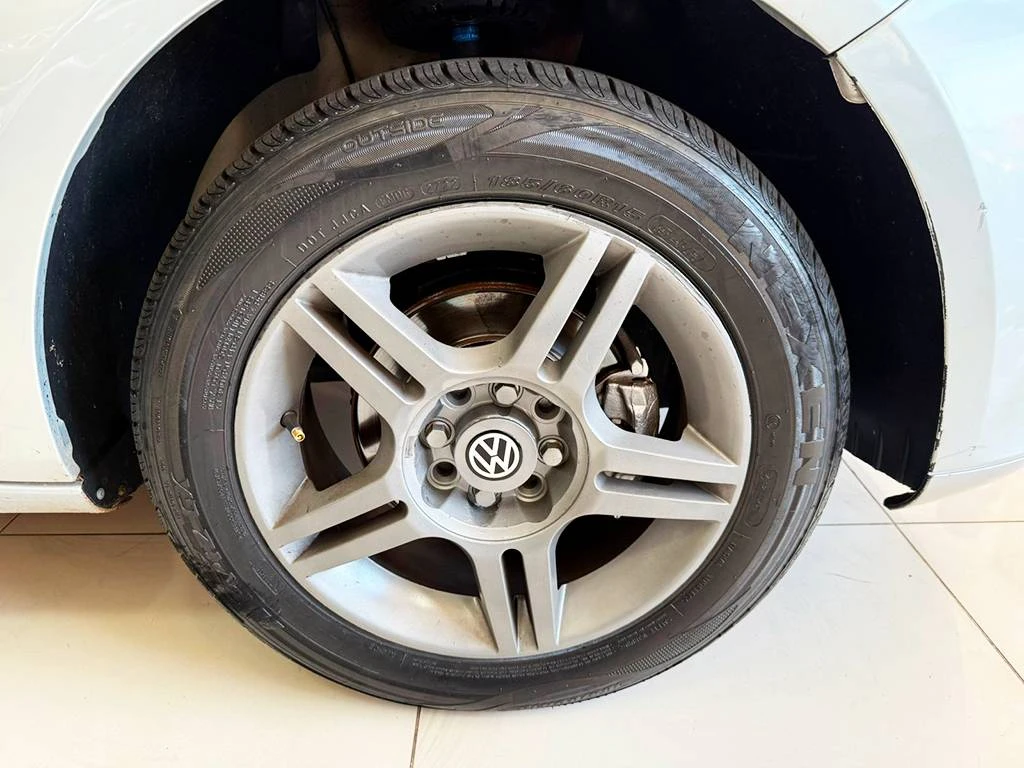 VOLKSWAGEN GOL