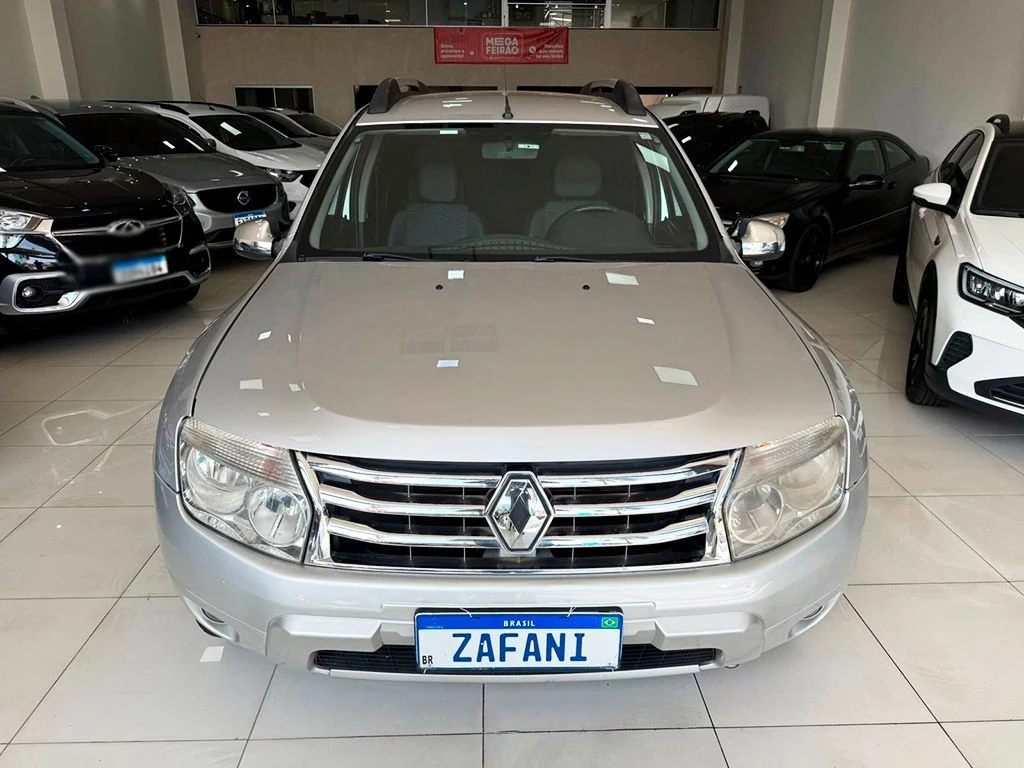 RENAULT DUSTER