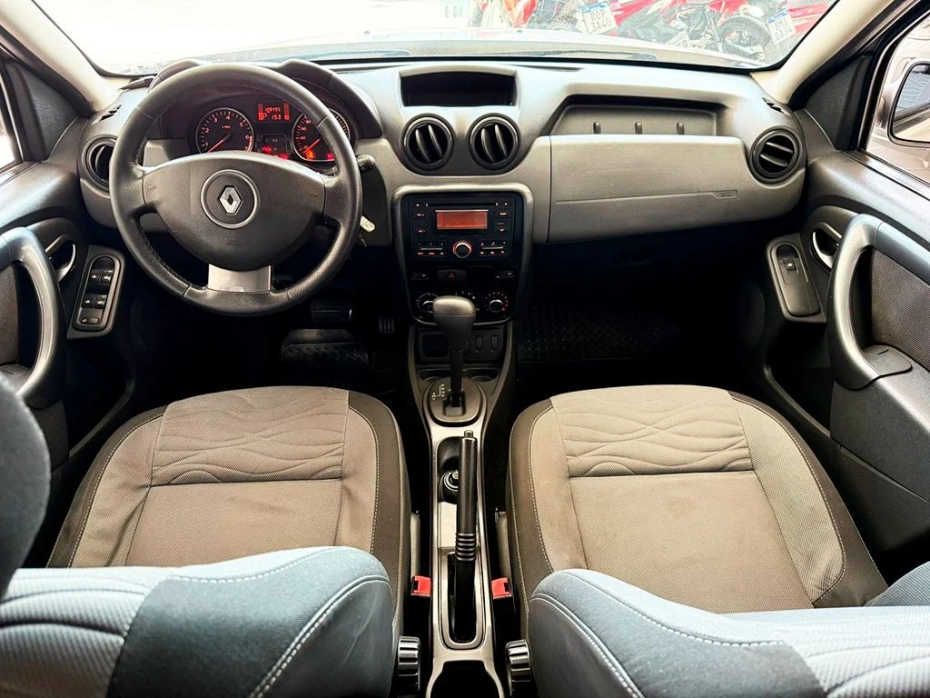 RENAULT DUSTER