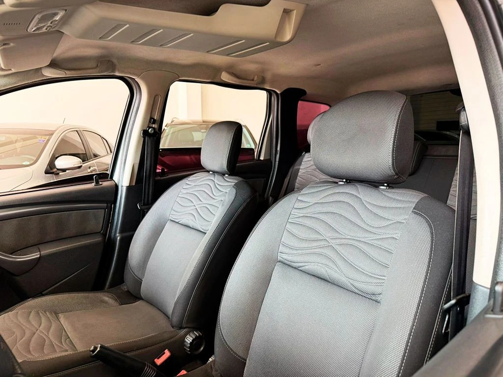 RENAULT DUSTER