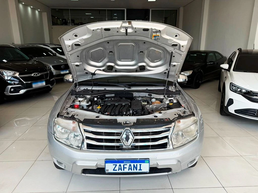 RENAULT DUSTER
