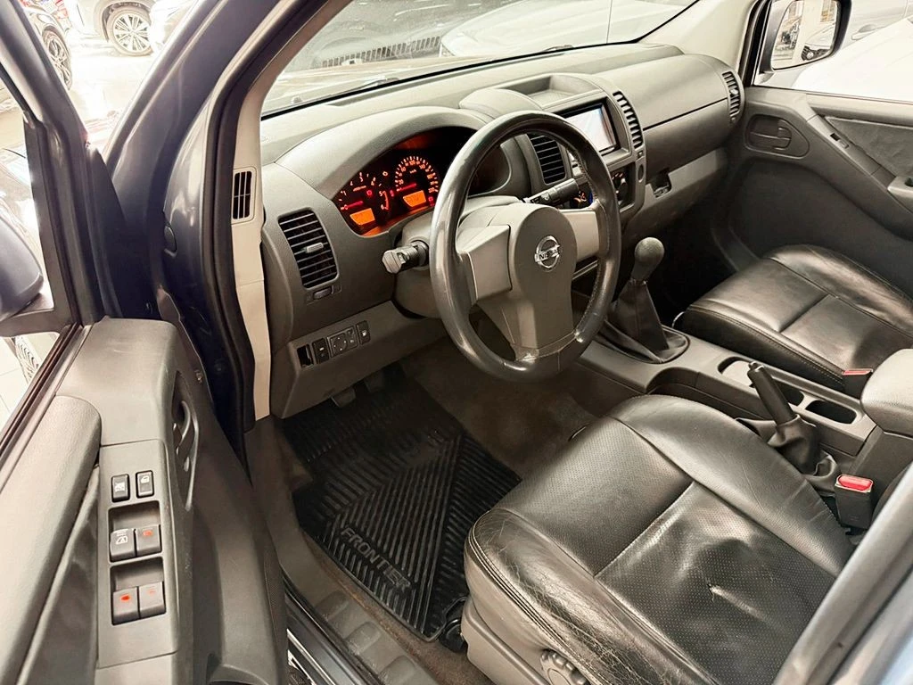 NISSAN FRONTIER