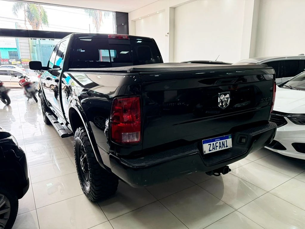 DODGE RAM