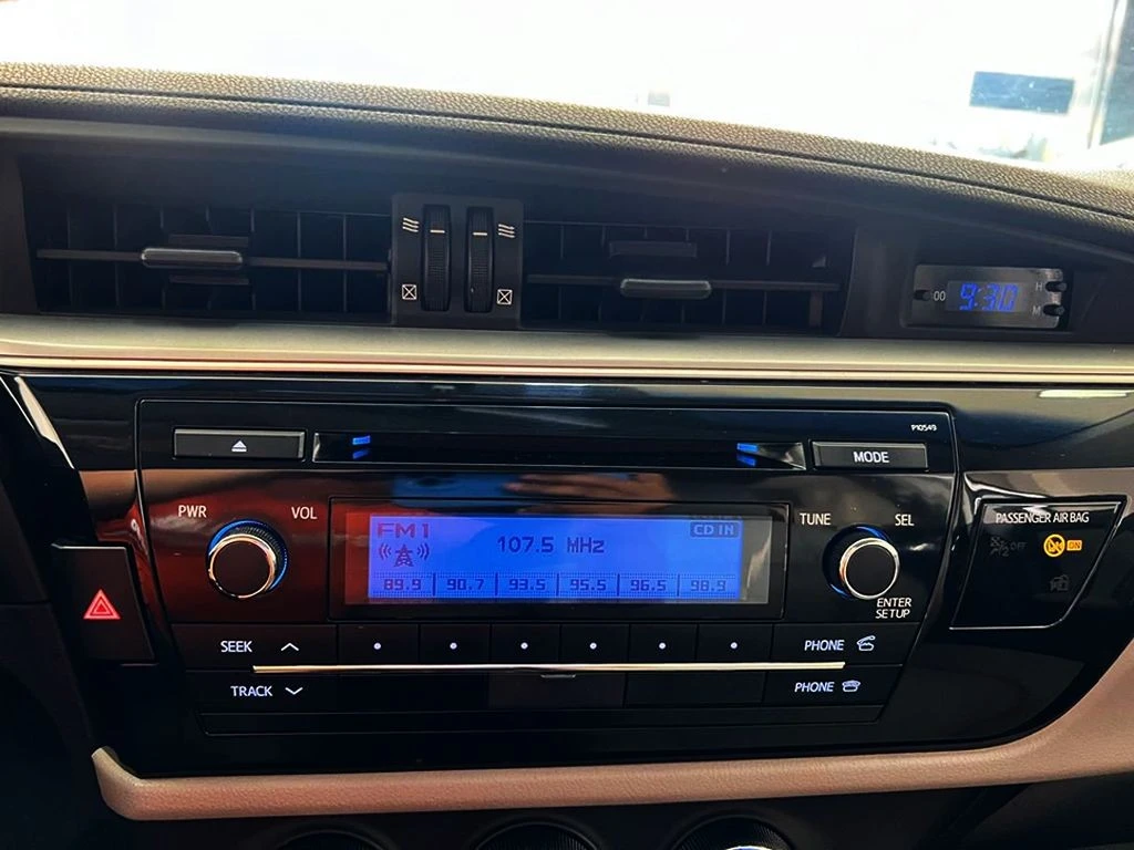 TOYOTA COROLLA
