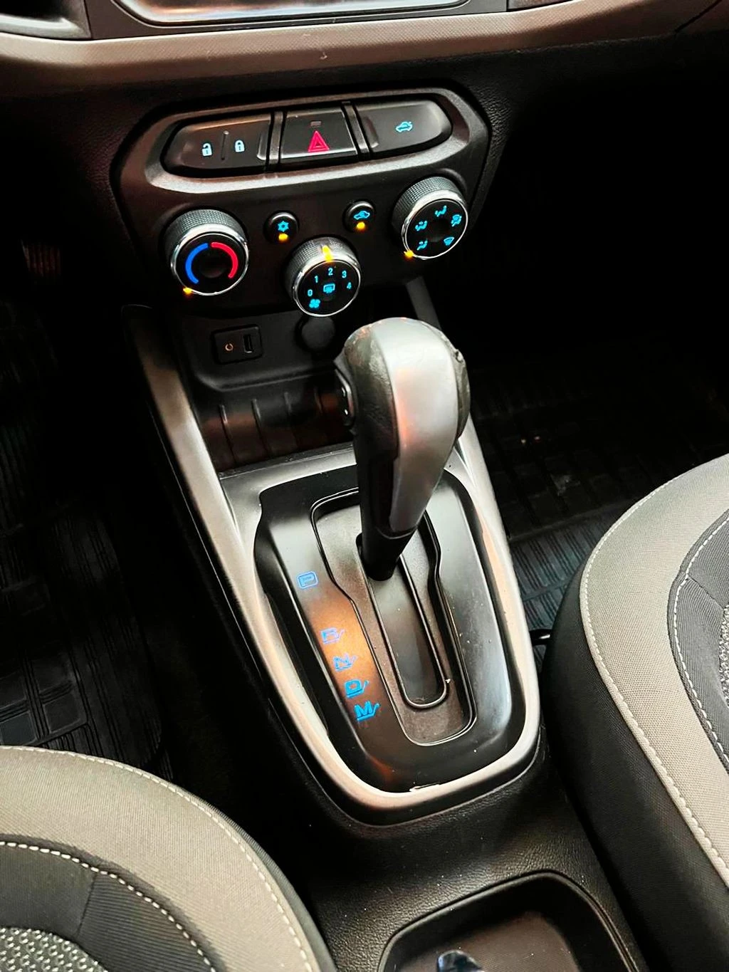 CHEVROLET PRISMA