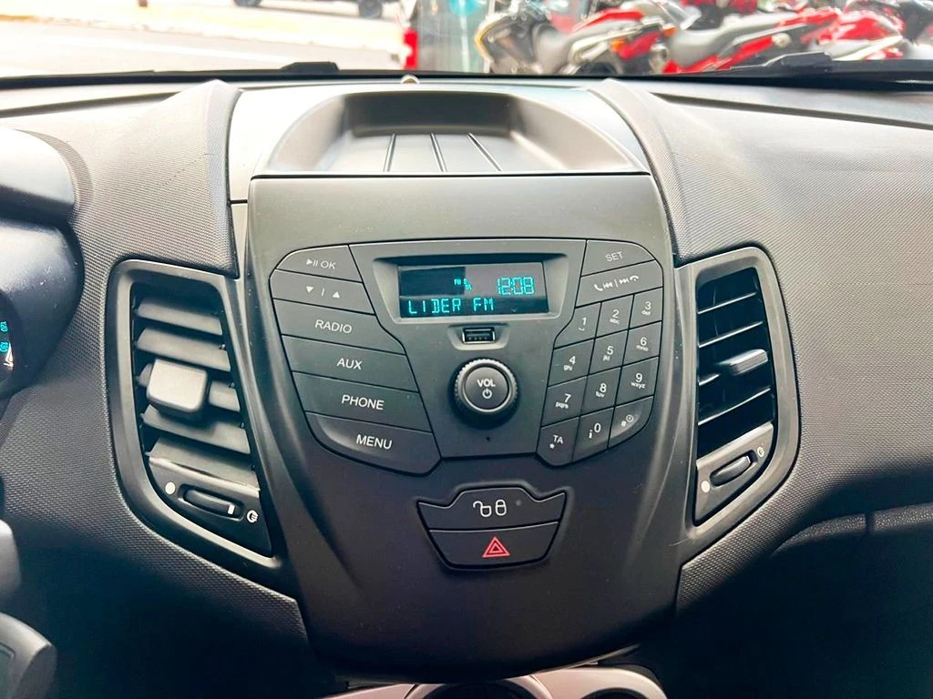 FORD FIESTA