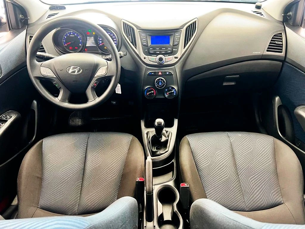 HYUNDAI HB20