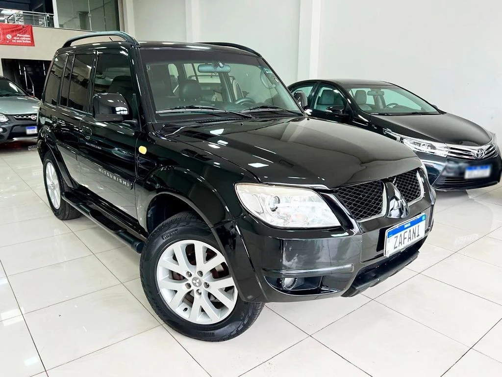 MITSUBISHI PAJERO TR4