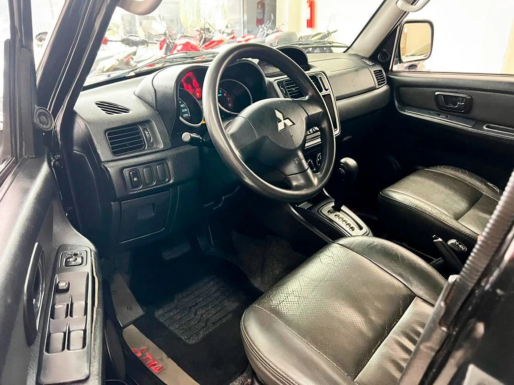 MITSUBISHI PAJERO TR4