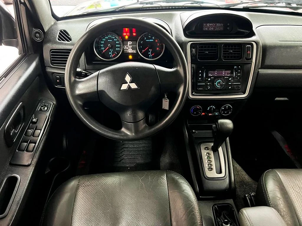 MITSUBISHI PAJERO TR4