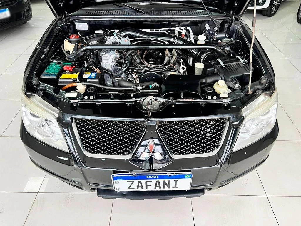 MITSUBISHI PAJERO TR4