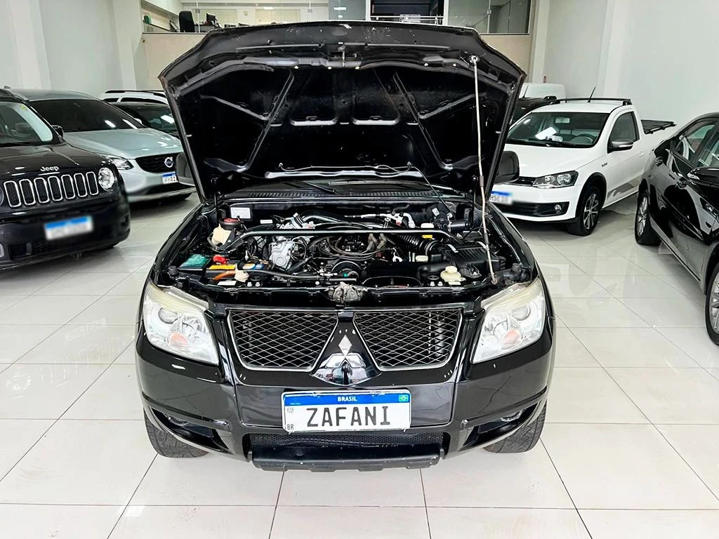 MITSUBISHI PAJERO TR4