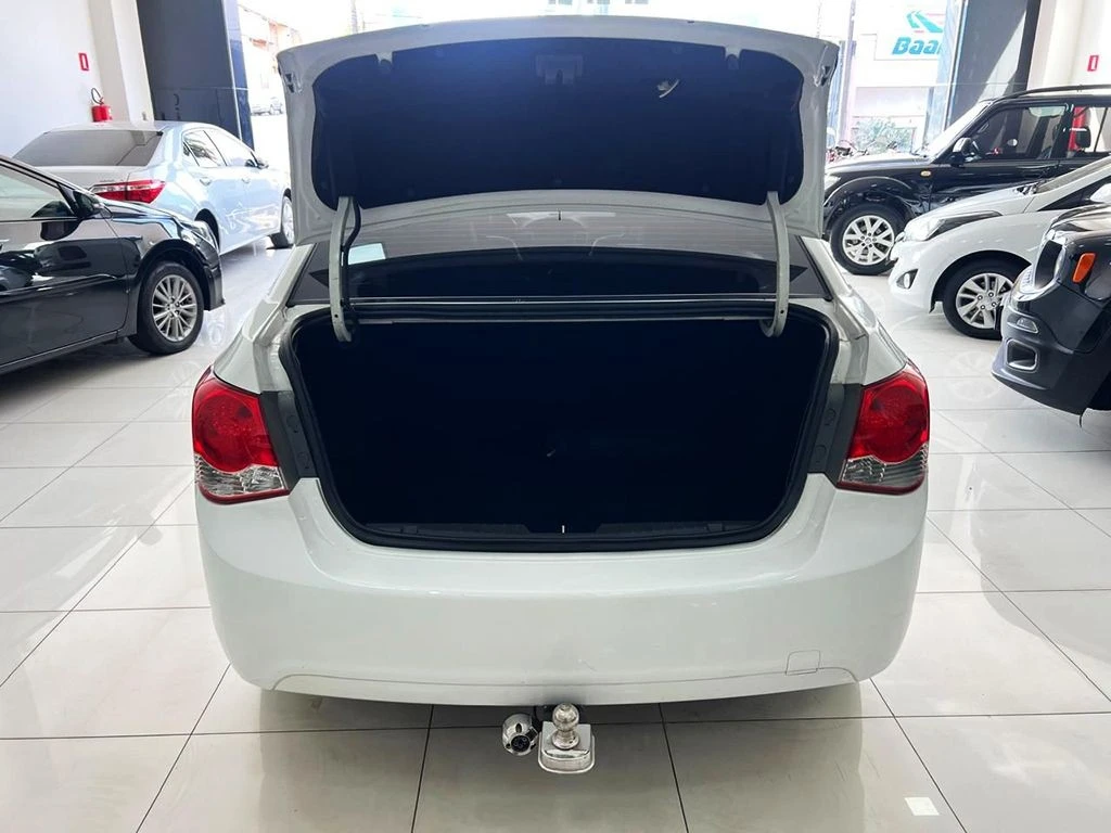 CHEVROLET CRUZE