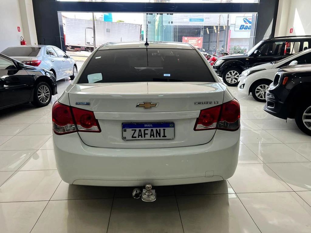 CHEVROLET CRUZE