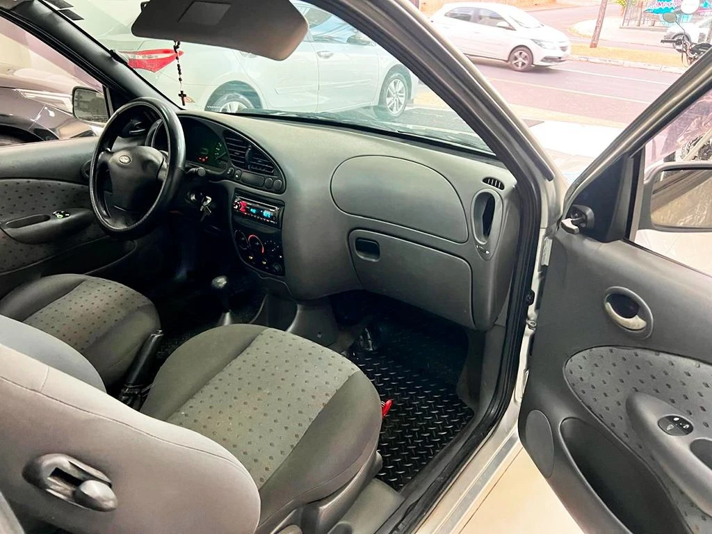 FORD COURIER