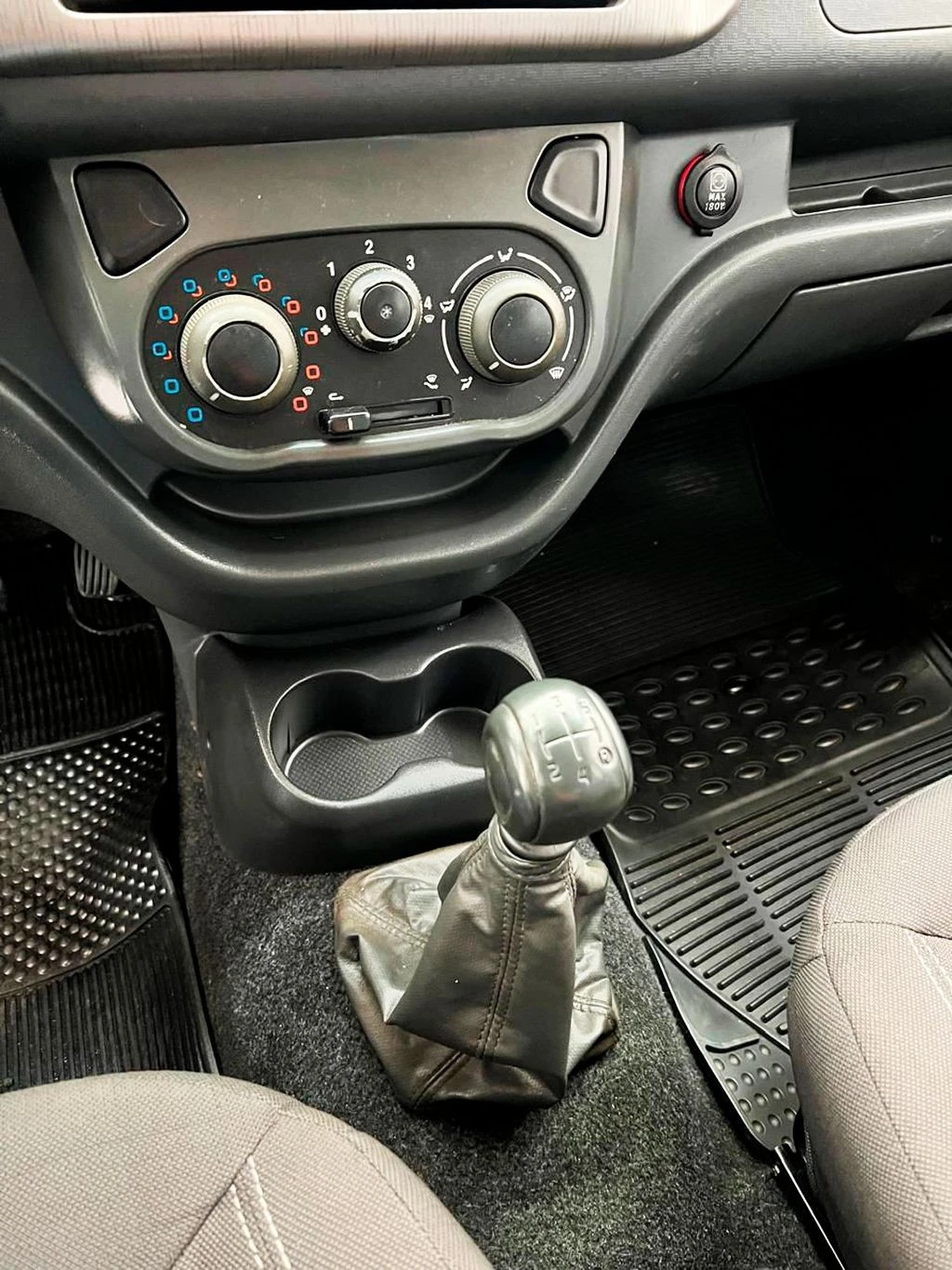 FIAT UNO