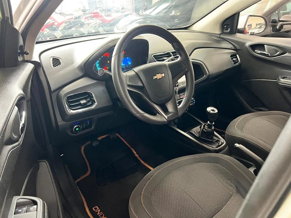 CHEVROLET ONIX