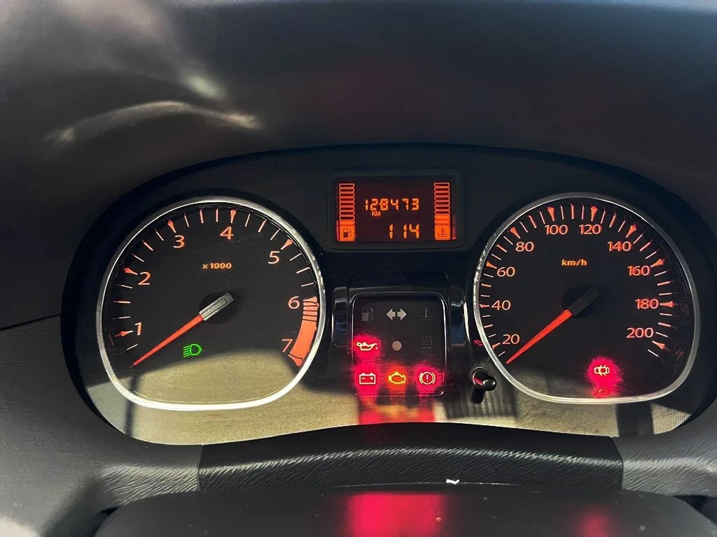 RENAULT DUSTER