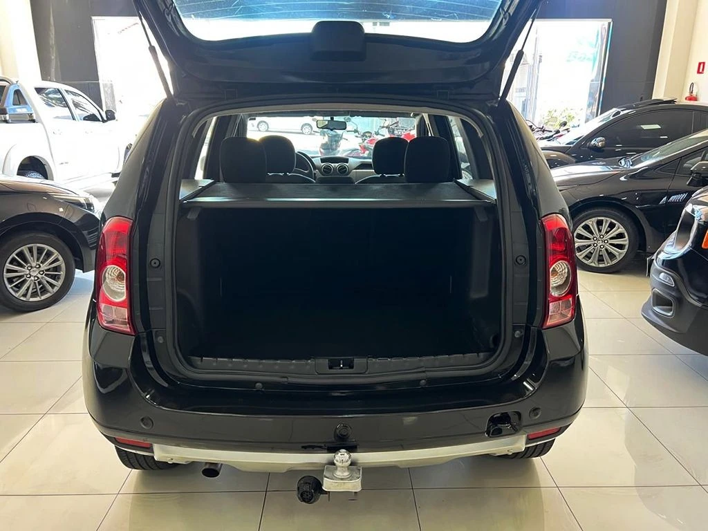 RENAULT DUSTER