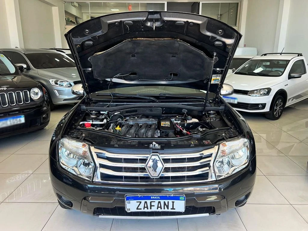 RENAULT DUSTER
