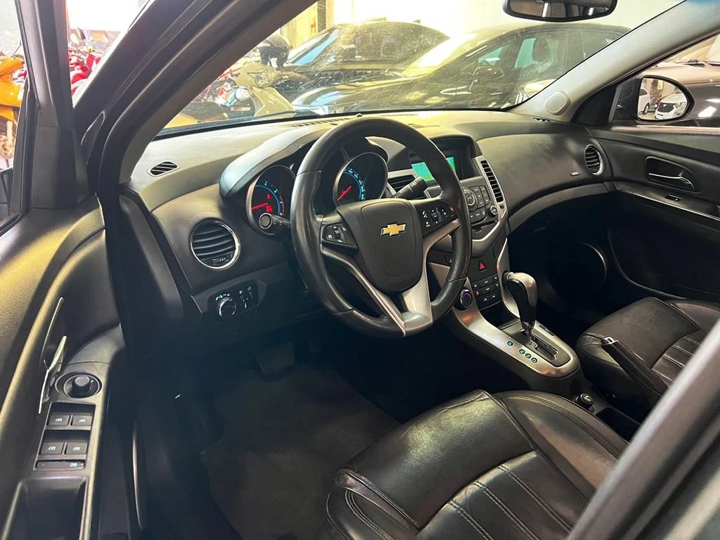 CHEVROLET CRUZE