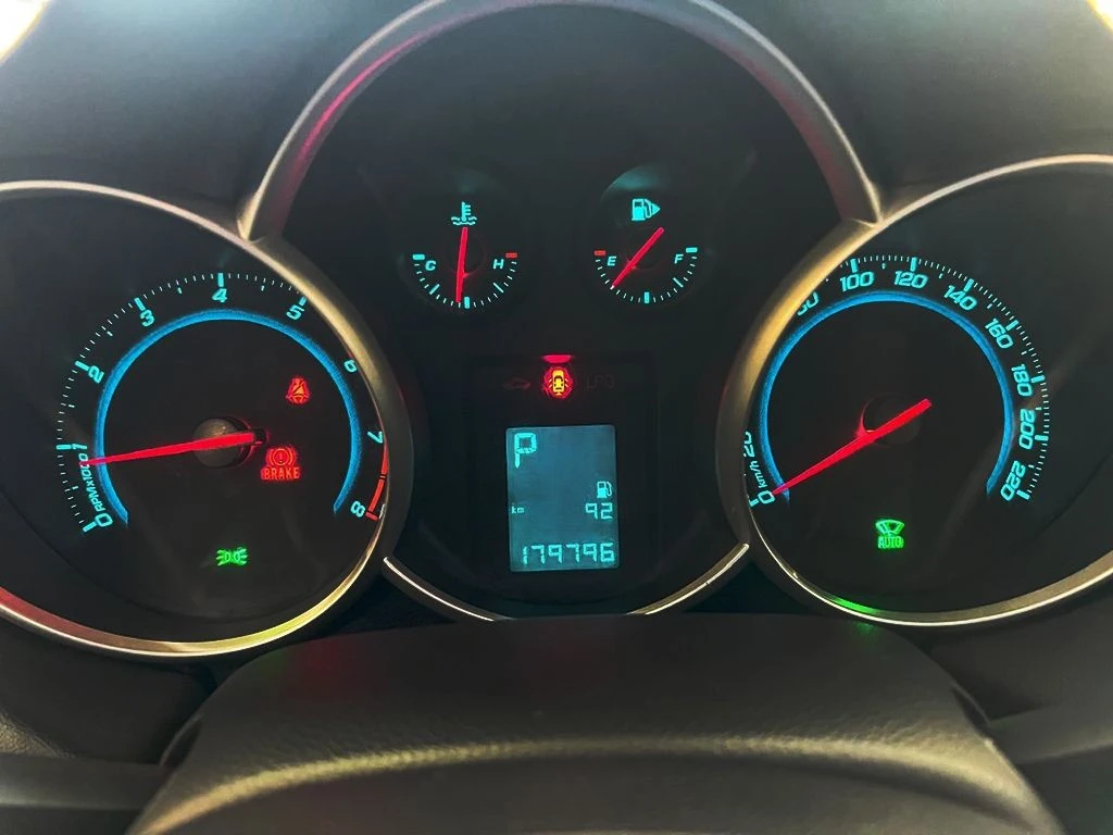CHEVROLET CRUZE
