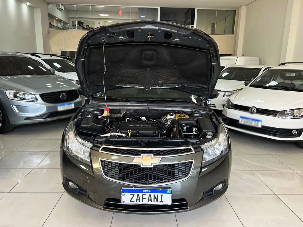 CHEVROLET CRUZE