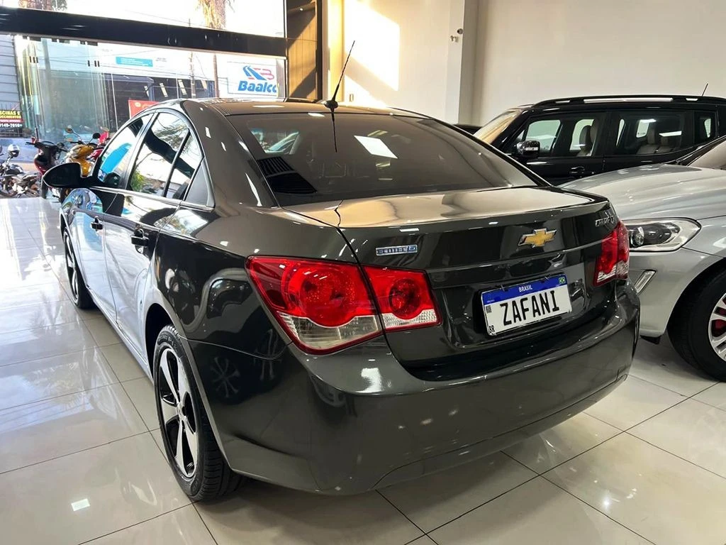 CHEVROLET CRUZE